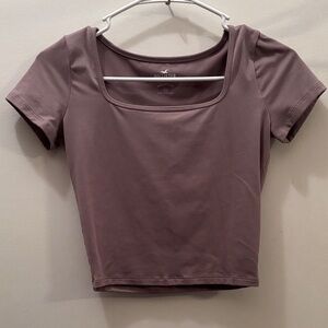 Hollister Women's Dusty Purple Short Sleeve Top